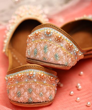 Close up of Starlight Juttis