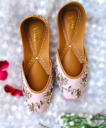 Cinderella Juttis for women