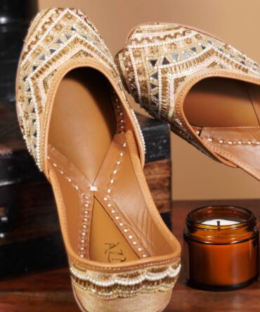 Show Stopper Juttis for Girls