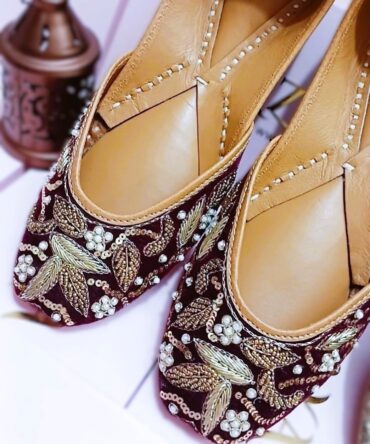 Laila Juttis for women