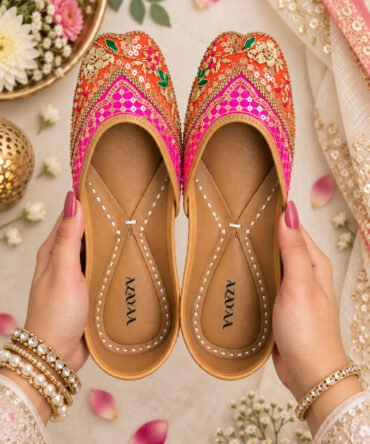 Pari pink and orange juttis
