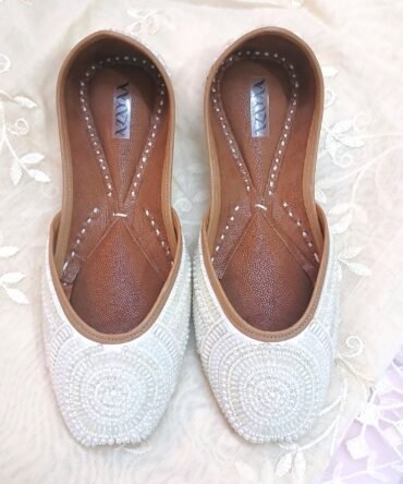 Ruhani ivory pearl handcrafted jutti by Azayaa